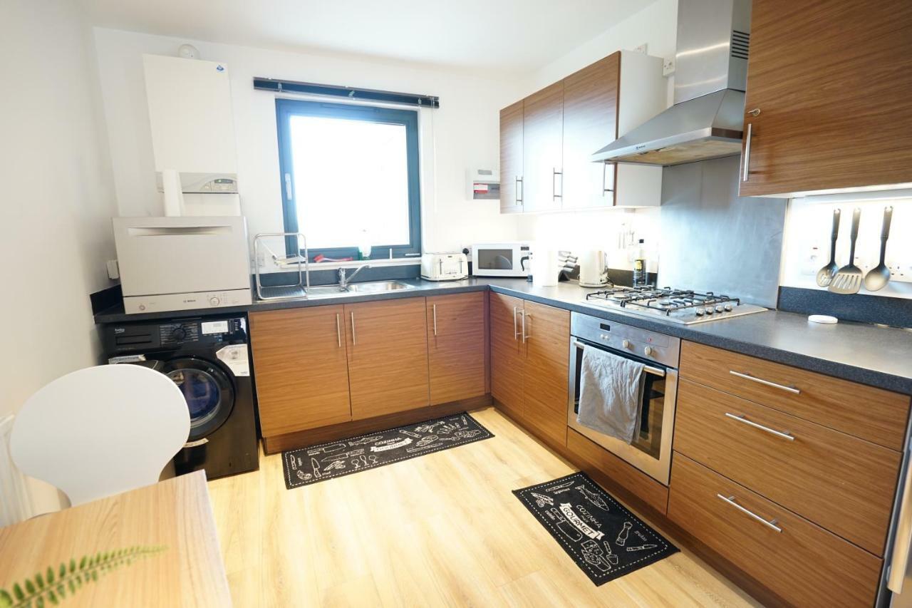 Perfectly Located Stunning Apartment Лондон Екстериор снимка